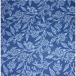 Coton indien fleurs fond bleu